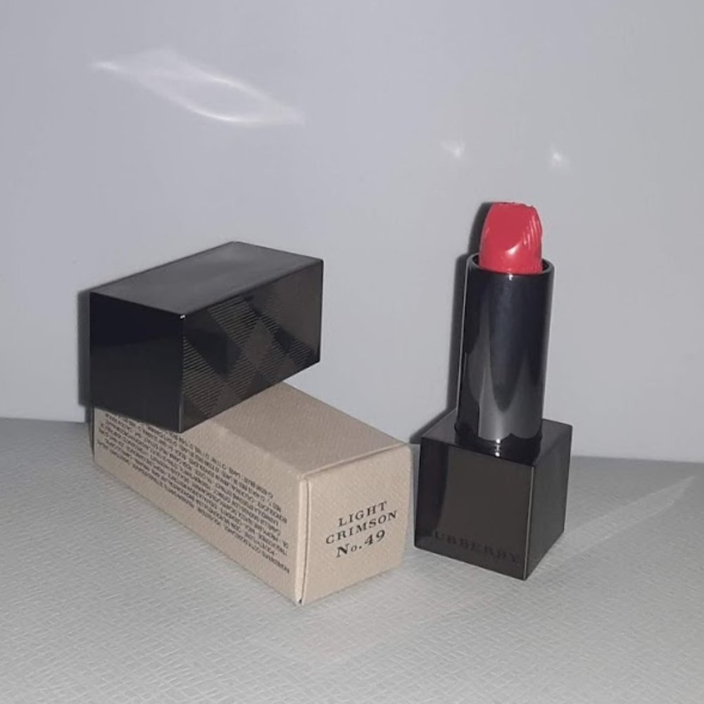 BRAND NEW!! Burberry Kisses Lipstick